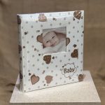 ΑΛΜΠΟΥΜ-ΛΕΥΚΟ''ΒΑΒΥ''ΜΕ ΚΑΦΕ ΚΑΡΔΟΥΛΕΣ ΚΑΙ ΦΩΤΟΓΡΑΦΙΑ 29X32CM - Image 4