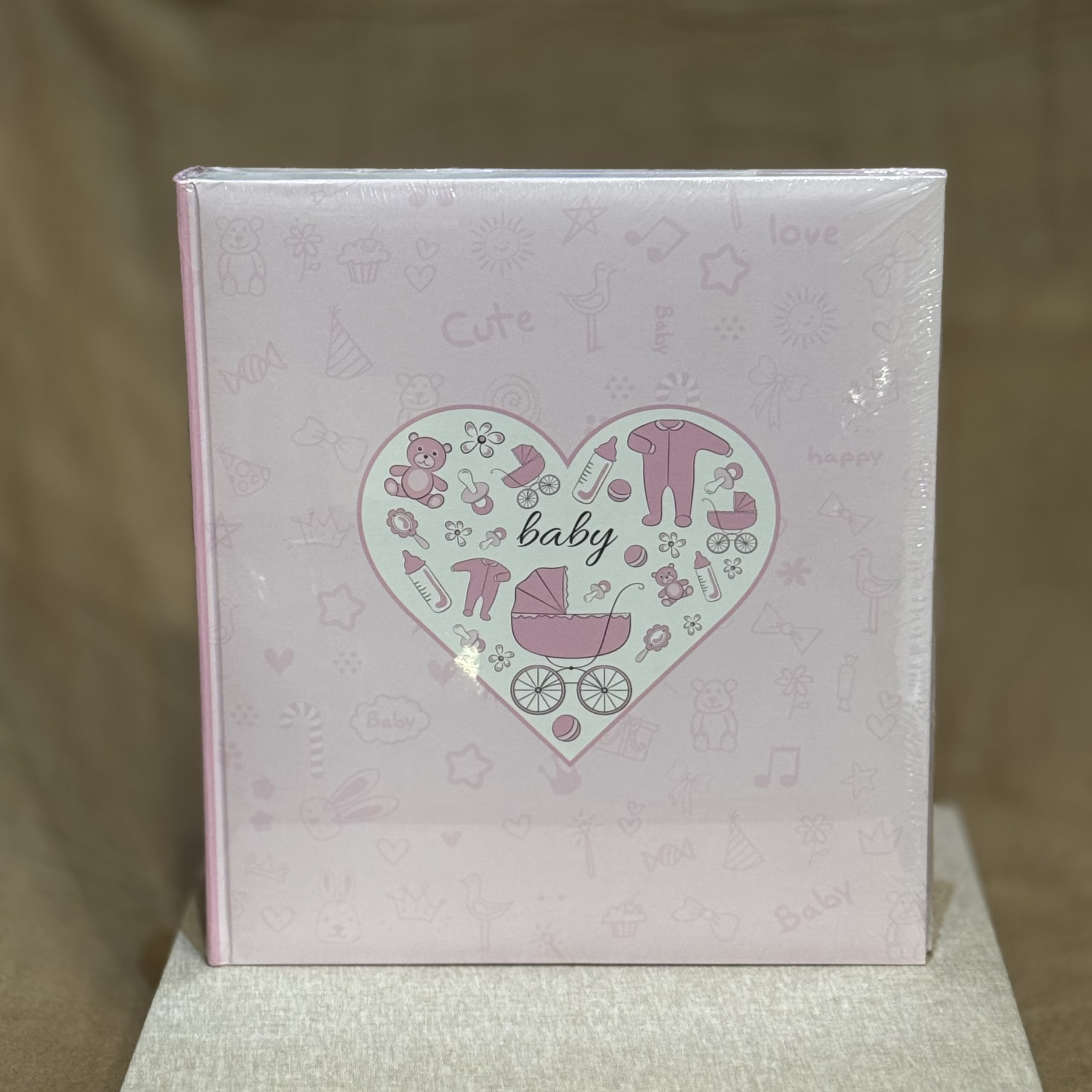 IMG_5756 ΑΛΜΠΟΥΜ-ΡΟΖ ΜΕ ΚΑΡΔΙΑ 29X32CM - Image 1