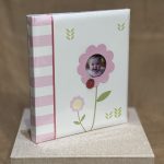 ΑΛΜΠΟΥΜ-ΛΕΥΚΟ ΜΕ ΑΡΚΟΥΔΑΚΙ ΚΑΙ ΦΩΤΟΓΡΑΦΙΑ - Image 4