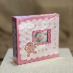 ΑΛΜΠΟΥΜ-ΡΟΖ ΜΕ ΑΡΚΟΥΔΑΚΙ 200 ΦΩΤΟΓΡΑΦΙΩΝ 10Χ15 - Image 4