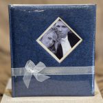 ΑΛΜΠΟΥΜ-ΜΠΛΕ ΜΕ ΦΙΟΓΚΟ ΡΙΖΟΧΑΡΤΟ - Image 3