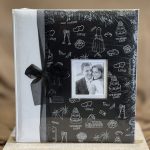 ΑΛΜΠΟΥΜ-ΑΣΠΡΟΜΑΥΡΟ ΜΕ ΦΙΟΓΚΟ ΡΙΖΟΧΑΡΤΟ - Image 3