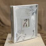 ΑΛΜΠΟΥΜ-ΛΕΥΚΟ ΜΕ ΣΧΕΔΙΑ 100 ΦΩΤΟΓΡΑΦΙΩΝ 15Χ20 - Image 3